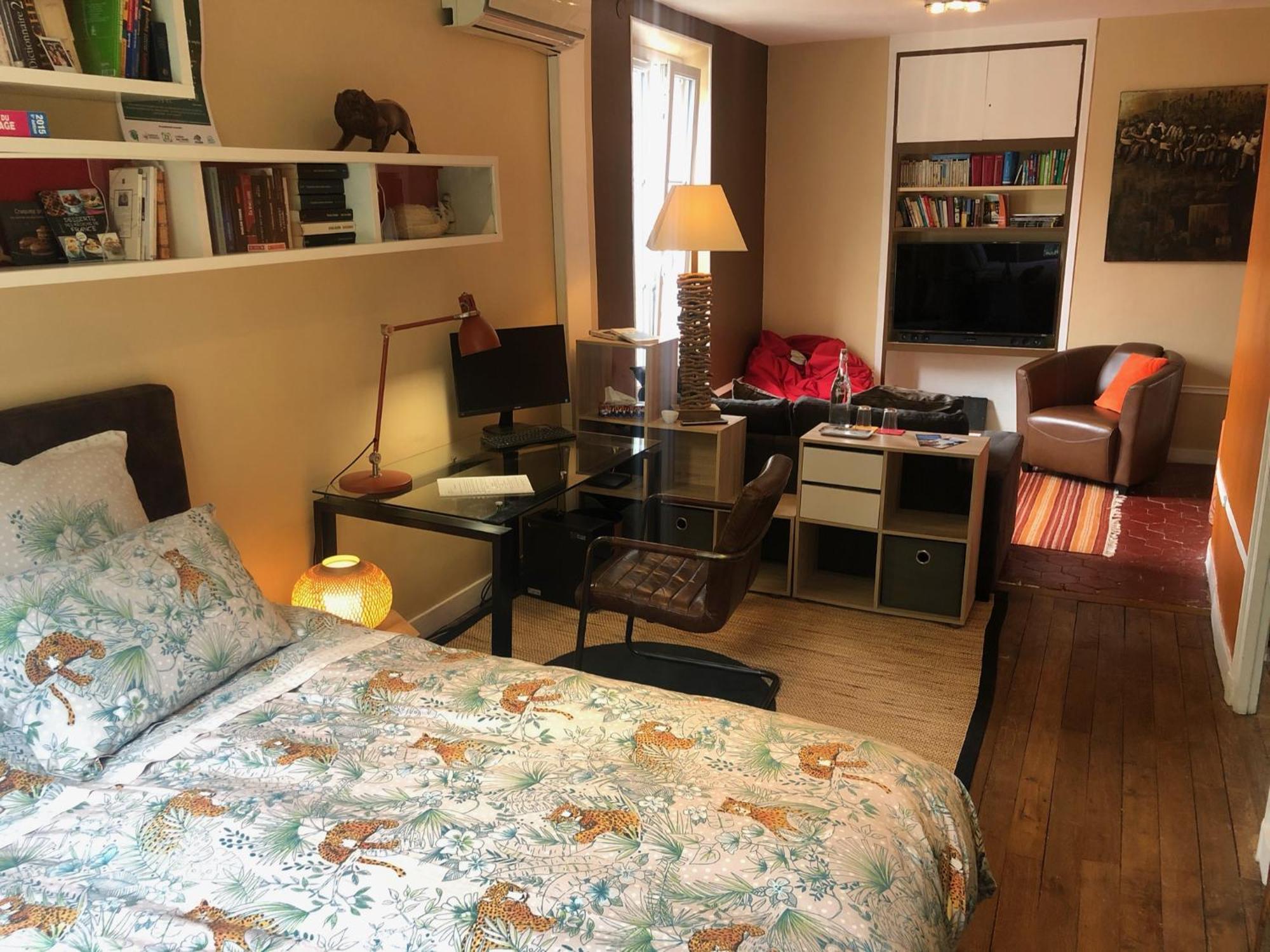 Villa Eugenie Melun Room photo